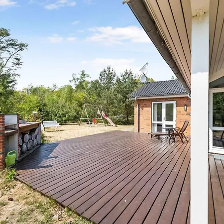 Cozy Newer Large In Snogebaek * Neksø